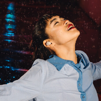 铁三角CKS30TW+ 真无线降噪蓝牙耳机 入耳式音乐重低音防水 兼容苹果手机 米色