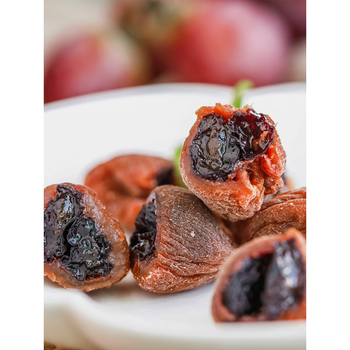 爆浆葡萄梅子海盐味青梅葡萄梅子酸甜梅干花呆呆后厨葡萄梅子