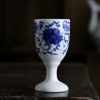 陶瓷小号一口杯白酒杯复古家用传统酒盅中 青花瓷高脚杯b【图片 价格