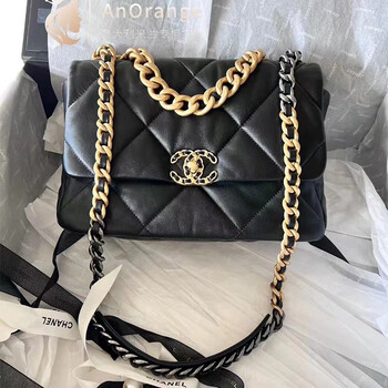 超レア　CHANEL マトラッセ　ビジネスバッグ　デカココ　ラムレザー　男女兼用 CHANEL (シャネル) マトラッセ ハート型 ココマーク チェーン