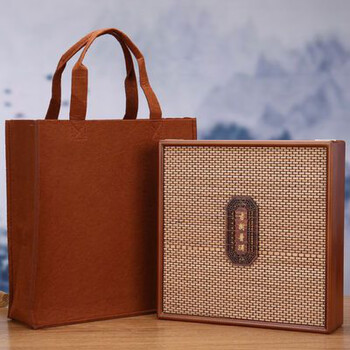 内廷上用送礼礼品装普洱茶生茶饼云南勐海古树茶茶叶七子饼礼盒装357g