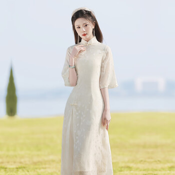 气质旗袍2023年新款夏季改良连衣气质高米白色旗袍雪纺剪花面料衣l