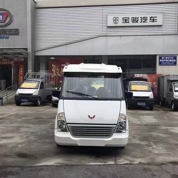 五菱WLD2111封闭10/11座观光车