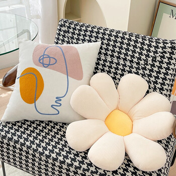 艾薇花朵抱枕沙发靠垫床头靠枕飘窗床上腰靠汽车花瓣坐垫小雏菊60*60