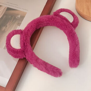 迪士尼可爱束发带草莓熊毛绒发箍2023年新款头饰女网红洗脸头箍时尚