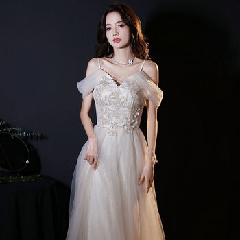 黄花地吊带裙晚礼服宴会晚礼服裙女2022新款气质优雅学生成人礼主持