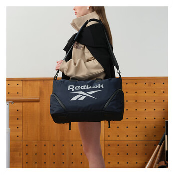 锐步防泼水耐磨健身包男女同款干湿分离独立鞋仓大容量斜挎包 藏青色