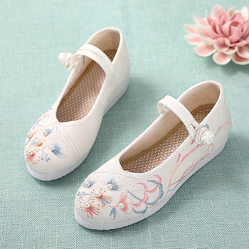 汉服鞋子女古风秋冬百搭配古代汉鞋内增高古装淡雅学生明制绣花鞋