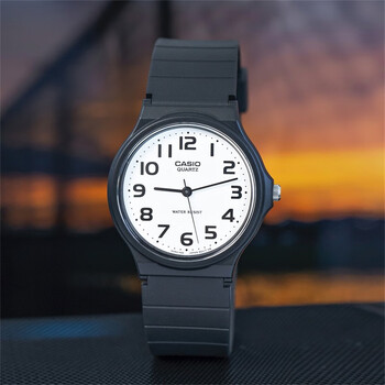 卡西欧(casio)小黑表乔妹同款指针休闲时尚复古学生情侣防水表mq-24