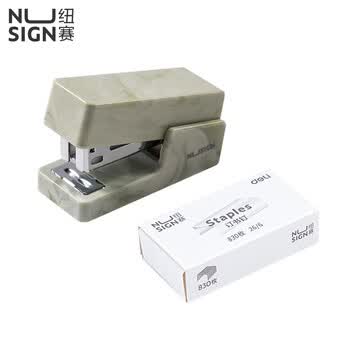 得力迷你订书机小号学生专用 办公订书机轻巧便携手握式订书机装订器小型赠830枚钉 绿NS083C
