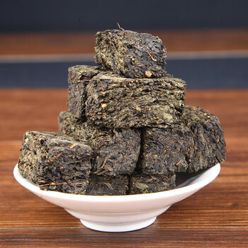 白沙溪茶叶安化黑茶金花茯茶砖茶5年陈福天下礼盒装640g送礼袋