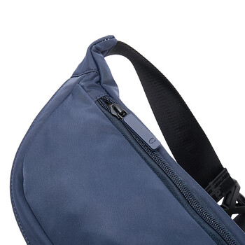 Champion冠军多口袋斜挎包秋季新款休闲运动包男女单肩包胸包美式