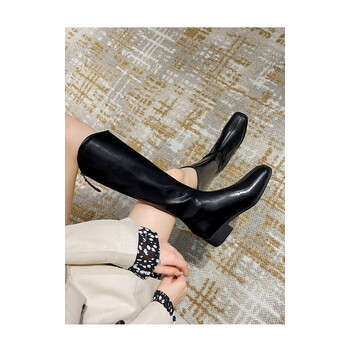 女士休闲鞋>梵侈赫尔>梵侈赫尔轻奢品牌小个子方头粗跟v口长靴女新款