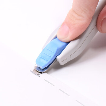 MAX美克司（MAX）高效便捷起钉器 办公用订书针取钉器 RZ-10S 粉色