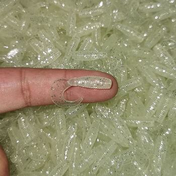 微物迷你卷尾蛆超软路亚饵超小根钓马口青稍罗飞鳜鱼翘嘴软饵  卷尾