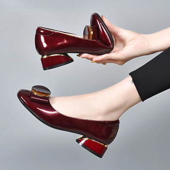品牌平底单鞋女浅口粗跟真皮豆豆鞋2023年夏季新款低跟漆皮春酒红色34