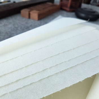 芬尚 文房四宝 仿手工白毛边 纯竹浆加厚毛边纸 学生初学者练习纸 毛笔书法国画作品练习用纸48*78cm/70张 芬尚 文房四宝 仿手工白毛边 纯竹浆加厚毛边纸 学生初学者练习纸 毛笔书法国画作品练习用纸48*78cm/70张