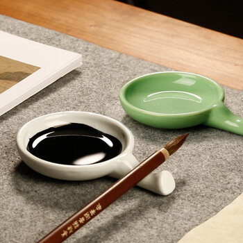 【全网低价】弘梅精品4寸陶瓷绿色墨碟 陶瓷笔架水碟小砚台 文房四宝多功能笔搁笔置毛笔架子 【全网低价】弘梅精品4寸陶瓷绿色墨碟 陶瓷笔架水碟小砚台 文房四宝多功能笔搁笔置毛笔架子