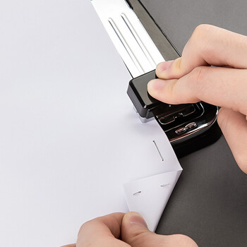 得力(deli)0414 12#旋转式订书机/订书器 中缝装订 临时装订可拆 办公用品 黑色 5个装HFXZ 得力(deli)0414 12#旋转式订书机/订书器 中缝装订 临时装订可拆 办公用品 黑色 5个装HFXZ