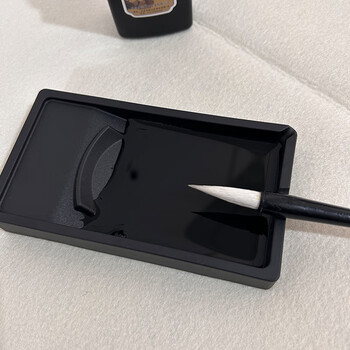 芬尚 日式轻量砚台 学生砚台四五平纳米塑料墨池 毛笔书法国画用可盛墨研墨 芬尚 日式轻量砚台 学生砚台四五平纳米塑料墨池 毛笔书法国画用可盛墨研墨