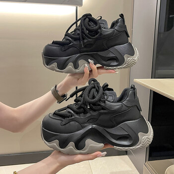 达芙妮(daphne)今年流行鞋子2023老爹鞋女新款秋季女鞋ins潮百搭女士