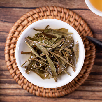 中茶中茶白茶鎏金时代经典白牡丹茶饼357g 中华老字号 中茶中茶白茶鎏金时代经典白牡丹茶饼357g 中华老字号