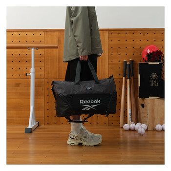 锐步防泼水大容量健身运动包可拆卸肩带多场景通勤旅行包 黑色