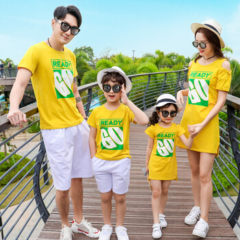 予瑾亲子装夏装字母印花一家四口休闲旅游度假黄色上衣白裤子套装