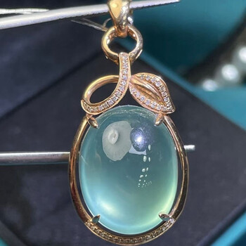 俊新珠宝天然葡萄石吊坠女款18k金镶嵌配天然南非钻石颜色漂亮