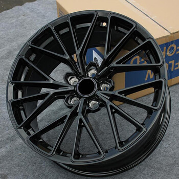 奥迪宝马奔驰领克影豹高尔夫特斯拉 黑色 18寸轮毂