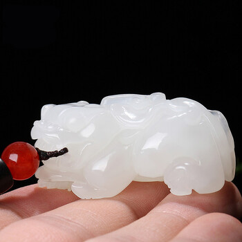 新疆和田玉貔貅吊坠男玉石羊脂玉项链挂件女款老坑料皮丘玉佩玉坠抱财