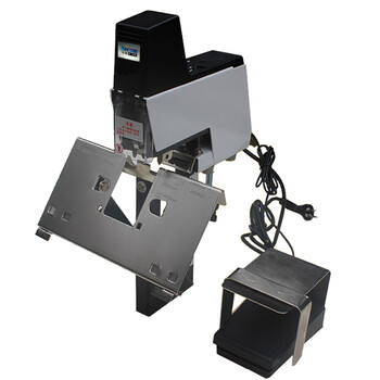 百刚r-106 a3幅面自动平钉骑马电动装订机 骑马钉平订中缝订书机