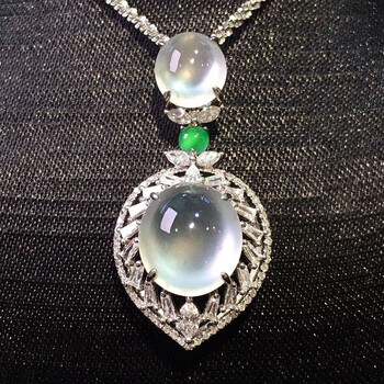 吊坠18k镶嵌缅甸翡翠女款送老婆送妈妈节日送礼气质玉坠珠宝项链挂件