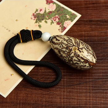 千眼菩提彩果 彩色菩提子原籽打磨好红绿玉化果手把件 三彩果成品