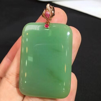 发源地 和田玉碧玉粉青老料平安牌吊坠 18k金镶嵌女玉坠项链挂件玉牌