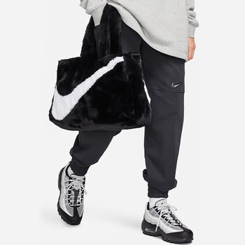 耐克NIKE男女斜挎包 时尚可爱手提包毛绒包休闲包FB3050-010黑白均码 耐克NIKE男女斜挎包 时尚可爱手提包毛绒包休闲包FB3050-010黑白均码