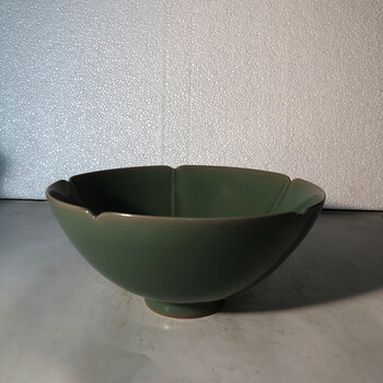 龍泉窯 青磁折沿洗 唐物 中国古玩 中国美術 A953 龍泉窯 青磁折沿洗 唐物 中国古玩 中国美術 A953 龍泉窯 青磁折沿洗 唐