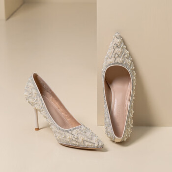 暖色鹿名媛尖头高跟鞋2024年春夏季新款宴会鞋子女水钻珍珠细跟气质婚