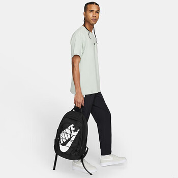 耐克(NIKE)男女双肩包背包 大容量旅行包电脑书包休闲包DV1296-010 黑白 耐克(NIKE)男女双肩包背包 大容量旅行包电脑书包休闲包DV1296-010 黑白