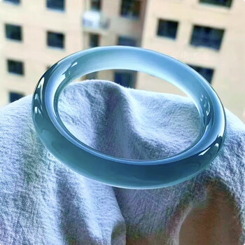 京狸玛瑙手镯玉髓玉镯冰透高冰镯子库里蓝冰种女款钟意珠宝正圈5556