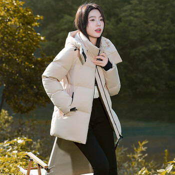 黛悦町登山极地防寒羽绒服女冬季新品时尚装90白鸭绒可脱卸帽短款宽松