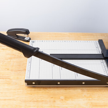 晨光（M&G）A4/300*250mm钢制切纸刀钢质切纸机裁纸机办公裁纸刀ASSN2205单台装