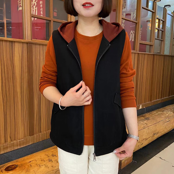 权凡妈妈马甲女春秋外穿中老年女装春装新款妈妈牛仔马甲外套时尚洋气