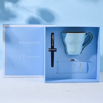 Wedgwood 派克联名款 威雅XL逐浪蓝金夹宝珠笔欢愉假日蓝色马克杯套装
