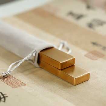 弘梅 黄铜对镇镇尺 镇纸铜大号简约双支装文镇毛笔架 文房四宝礼品把玩铜器摆件镇尺子 弘梅 黄铜对镇镇尺 镇纸铜大号简约双支装文镇毛笔架 文房四宝礼品把玩铜器摆件镇尺子