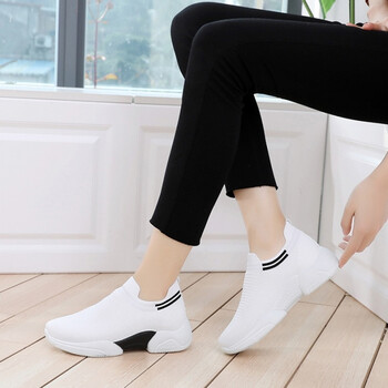 韩版2019新款春季网红懒人透气网面弹力运动鞋女一脚蹬休闲袜子鞋