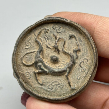 古代中国　銅製古鏡（写ります）　直径18㎝/906g 東Y7-0630②トヒチサ 古代中国 銅製古鏡（写ります） 直径18㎝/906g 東Y7-0630②