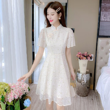 潮牌改良旗袍碎花连衣裙子女夏2024新款年轻款气质高端连衣裙 米白色