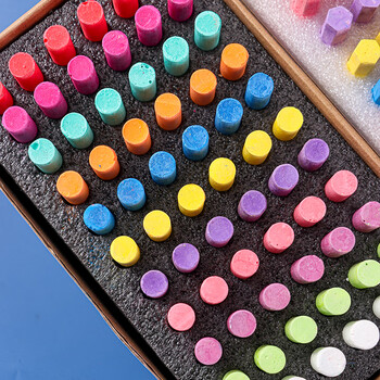 御杰粉笔京东自营超艳彩色无尘粉笔六角11色66支/盒儿童家用黑板报专用幼儿园涂鸦教师专用粉笔批发