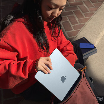 Apple/苹果AI笔记本/MacBookAir13英寸M4(10+10核)16G 512G 银色(70w充电头）Z1CU0002E